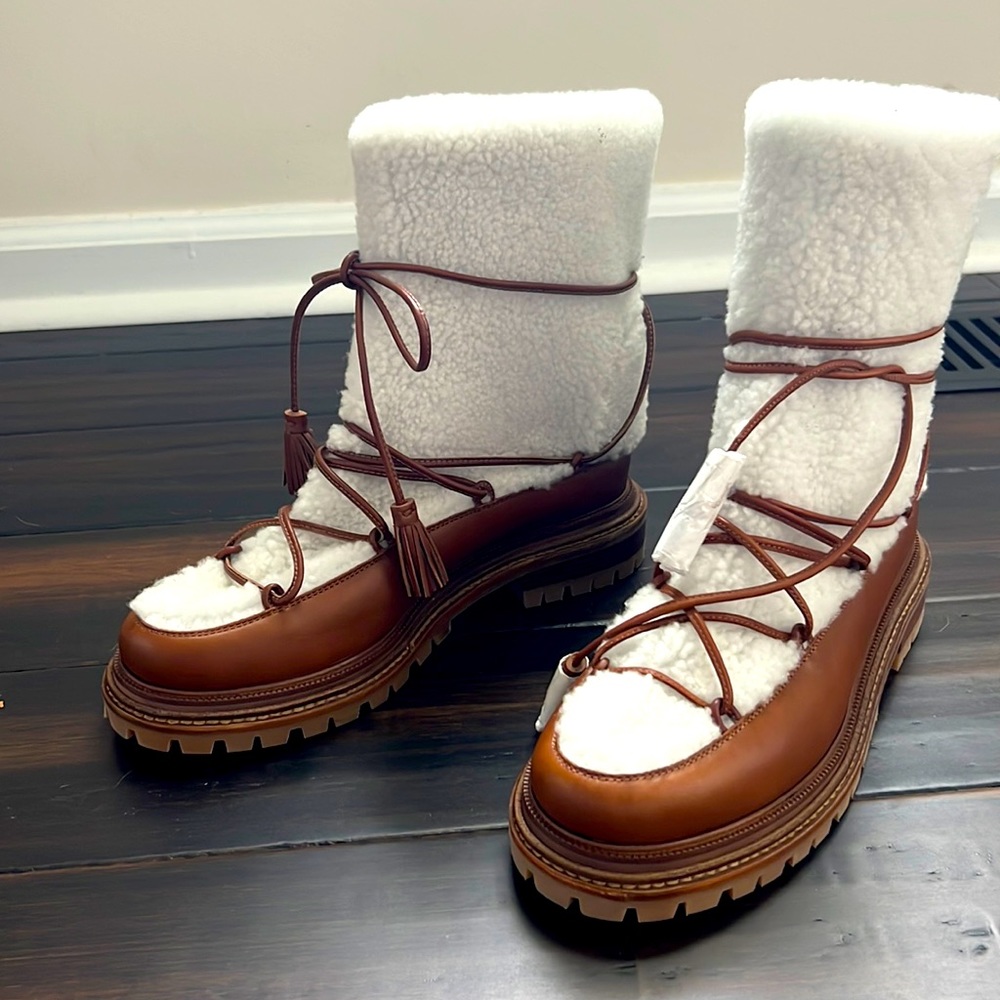 AQUAZZURA - VERY GSTAAD SHEARLING AND LEATHER ANKLE BOOTS - WHITE
